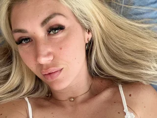 Visit RidingChloe Room